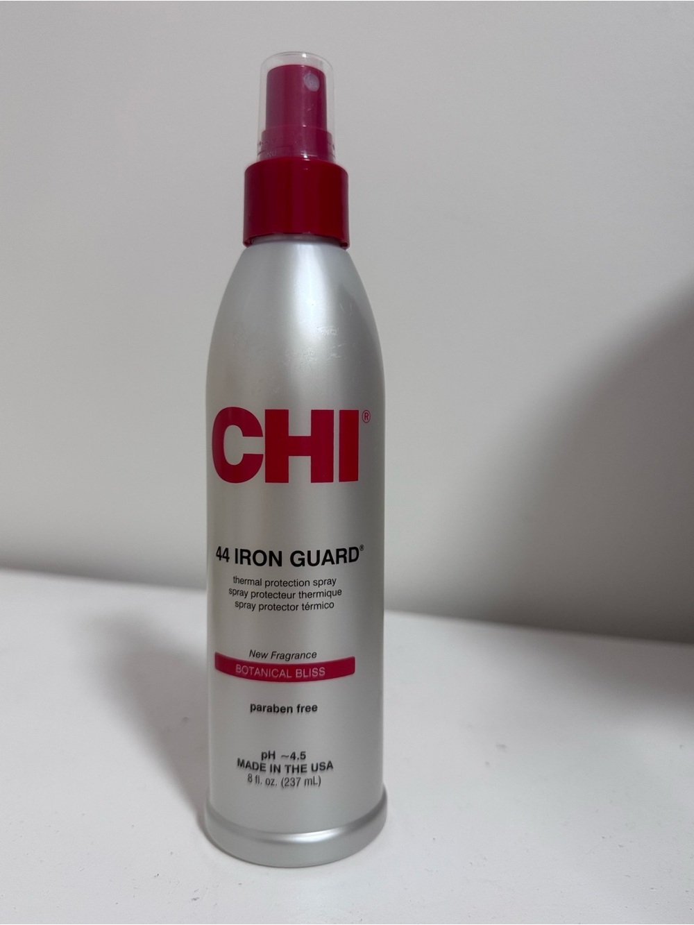 Chi 44 Iron Guard Heat protection Spray (Botanical Bliss) - 8 Ounces